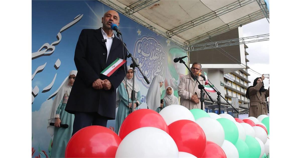 حضور مردم سرمایه اجتماعی بزرگ کشور است/ تدوین برنامه‌های اشتغال‌محور شهری برای سال آینده/ ضرورت هدایت سرمایه‌ها به سمت تولید